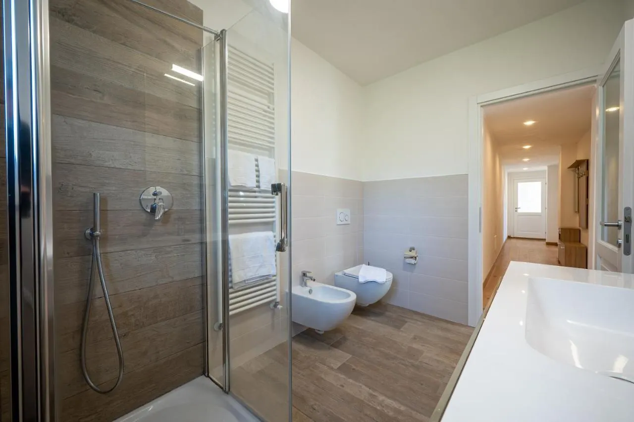 Stunning Lake View Apartment Gravedona - Larihome A27