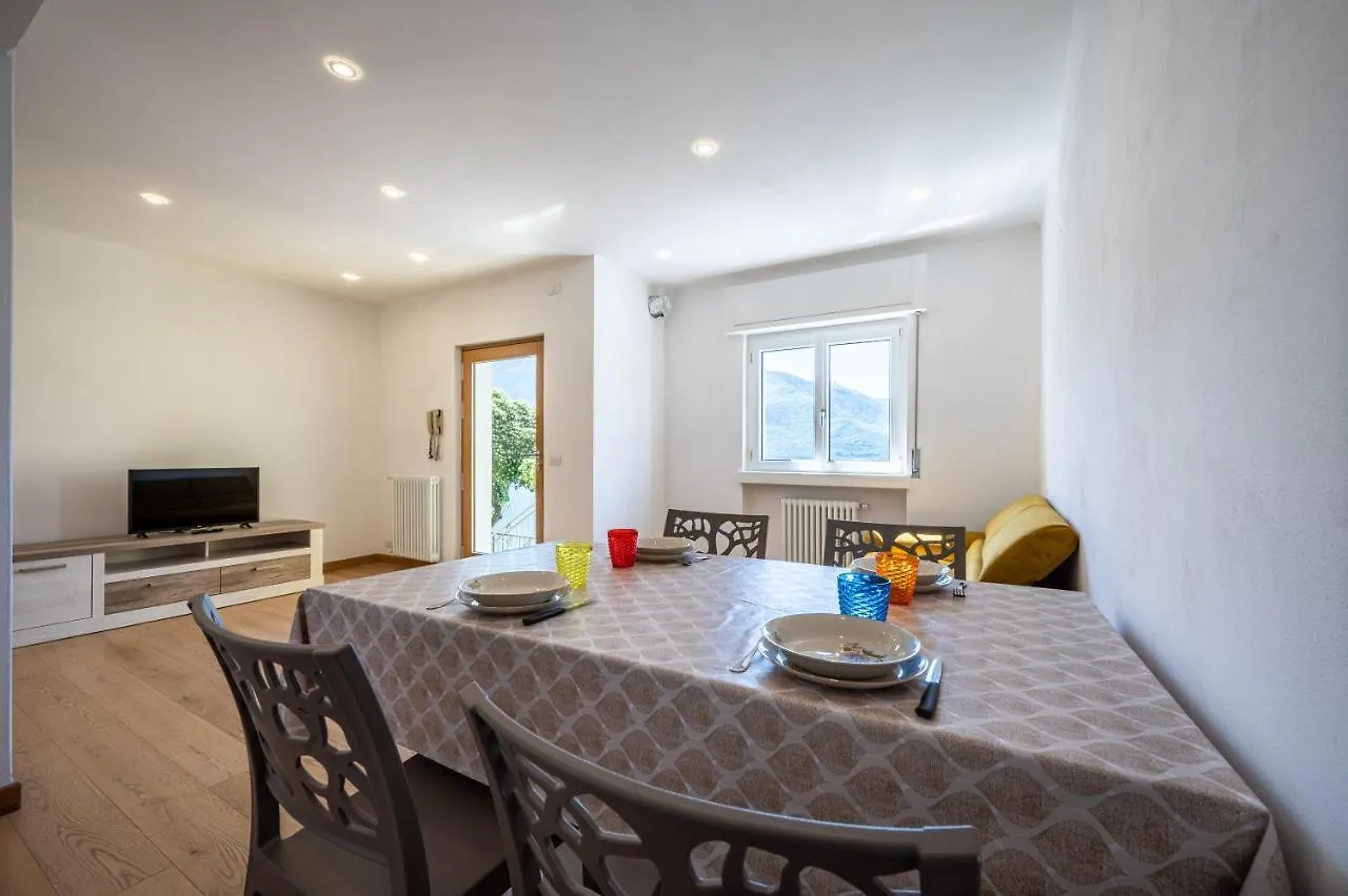 Stunning Lake View Apartment Gravedona - Larihome A27