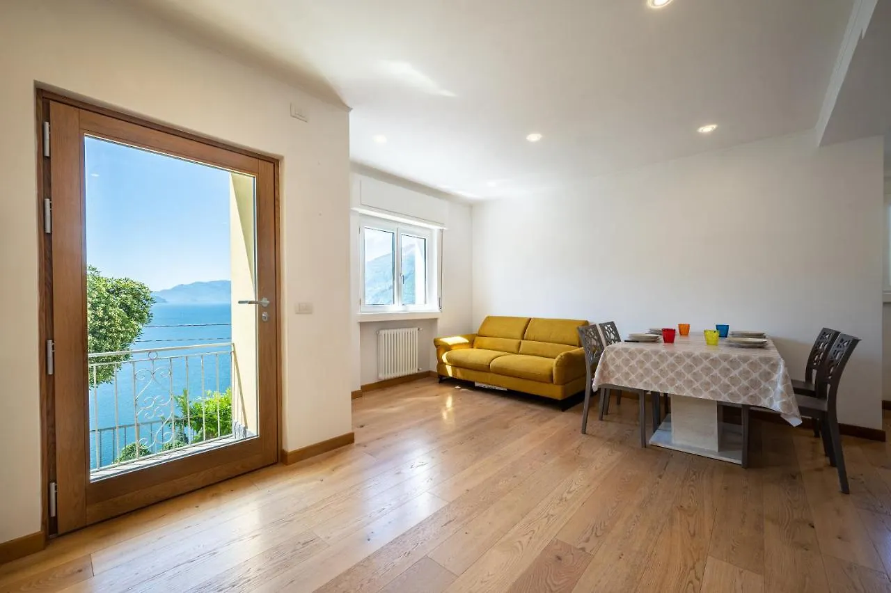 Stunning Lake View Apartment Gravedona - Larihome A27 Olaszország